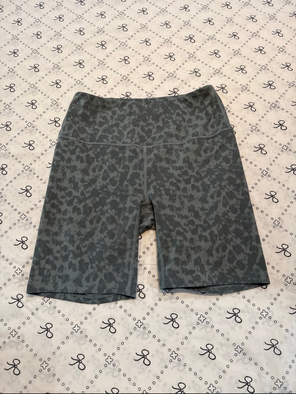 Varley Grey Cheetah Print Biker Shorts Size Medium